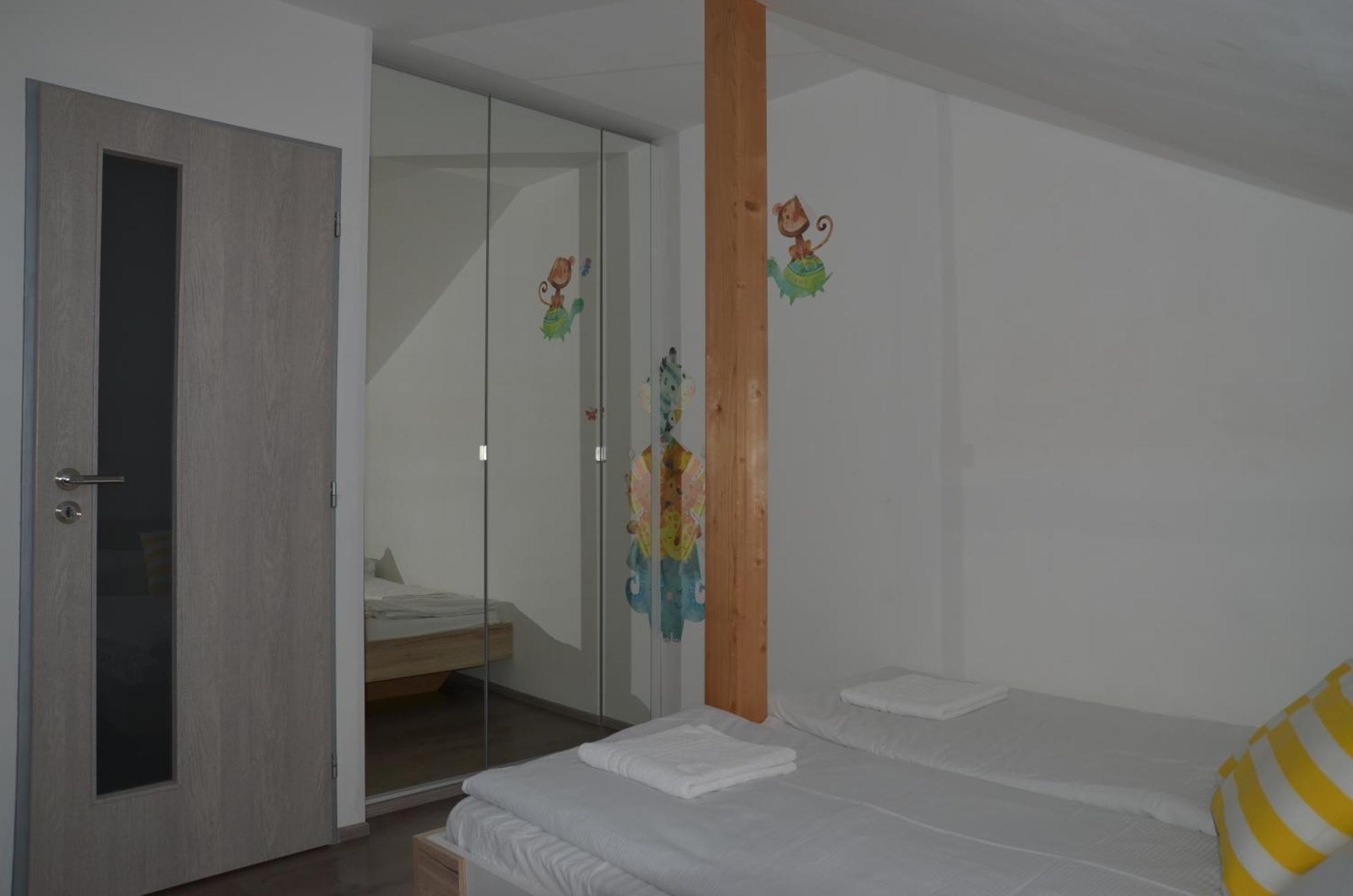 Apartmany Marco Polo Леднице Экстерьер фото